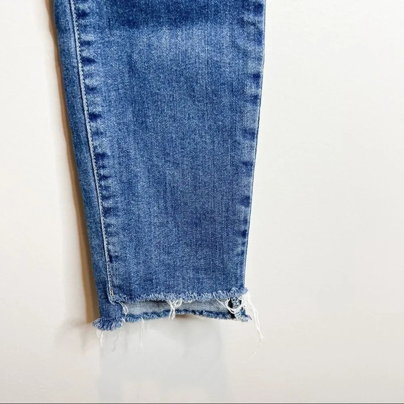 Paige Verdugo Ankle Jeans in Gia Destructed - Picture 3 of 9